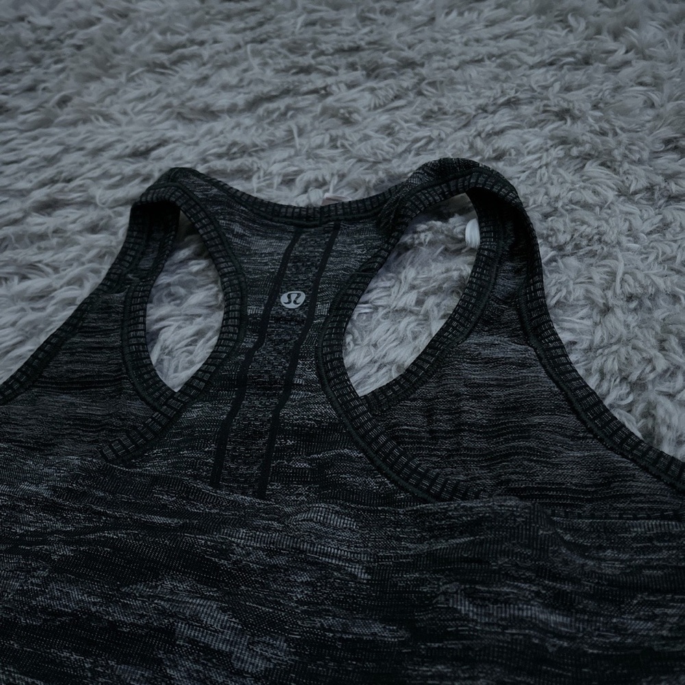 Black and grey Lululemon tank top